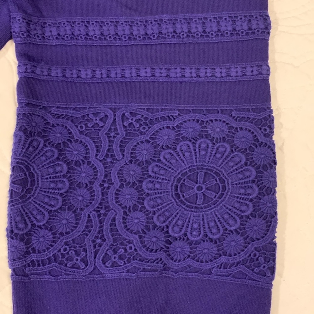 Chico’s Women’s Zenergy Lace Trim Long Sleeve Sweatshirt Blue Size XL - Picture 4 of 11